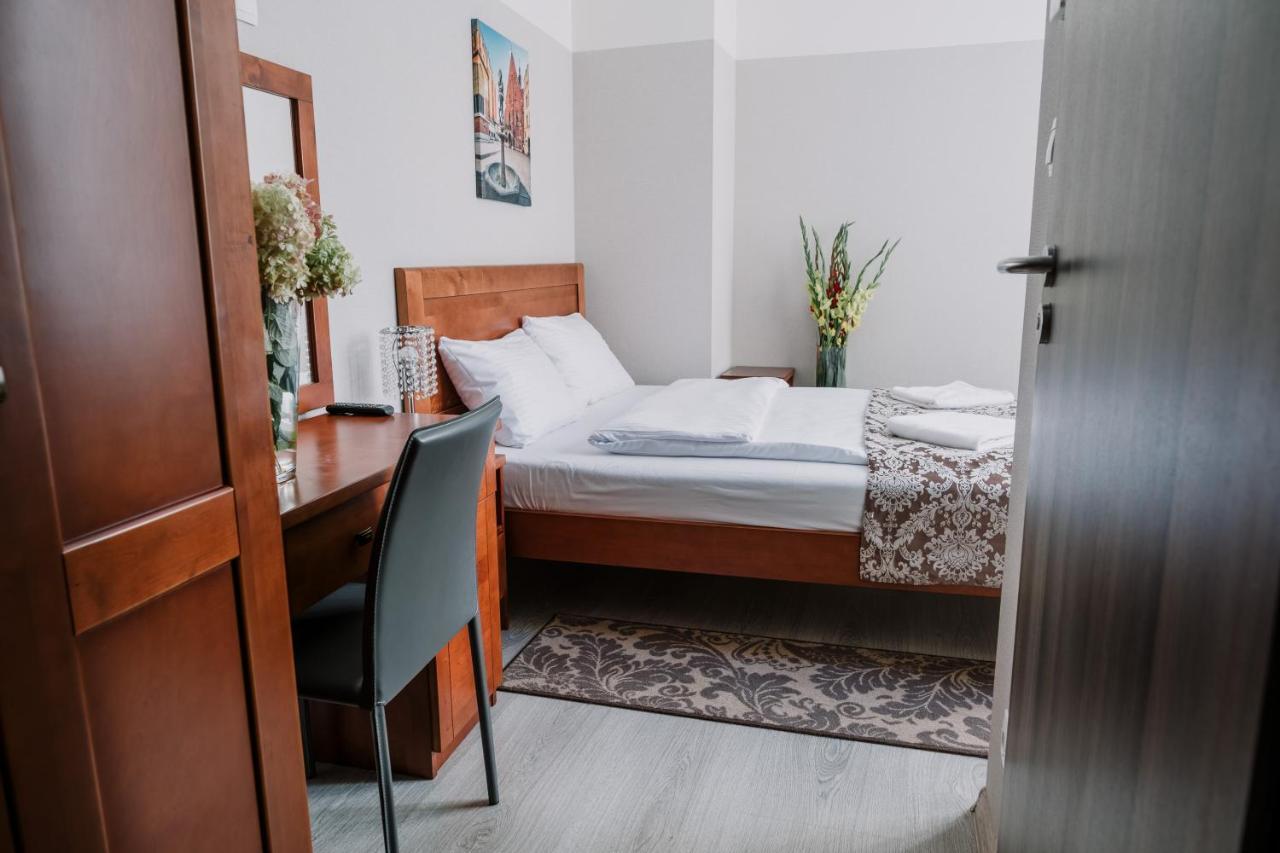 Dream Garden Palace Apart otel Krakow Dış mekan fotoğraf
