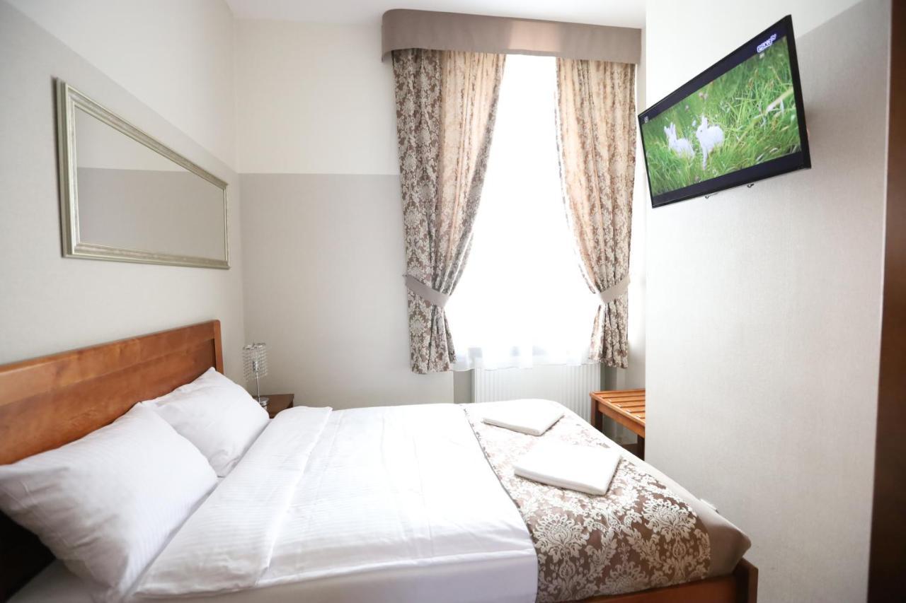 Dream Garden Palace Apart otel Krakow Dış mekan fotoğraf
