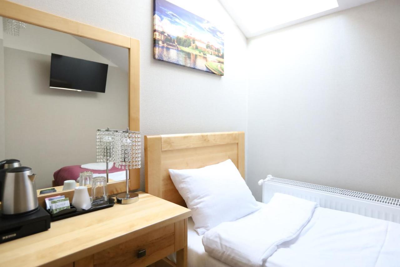 Dream Garden Palace Apart otel Krakow Dış mekan fotoğraf